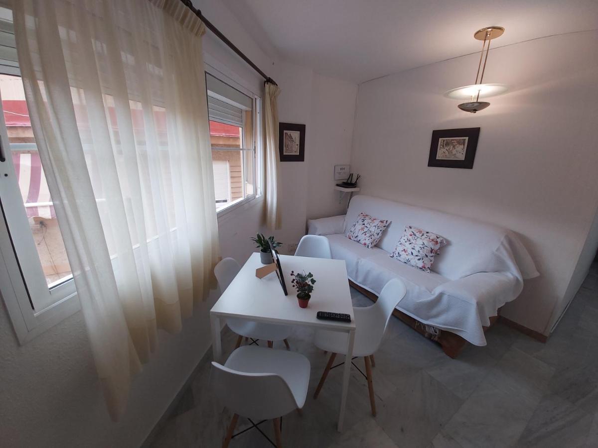 Апартаменты Apartamento Sostoa 4 Малага Экстерьер фото